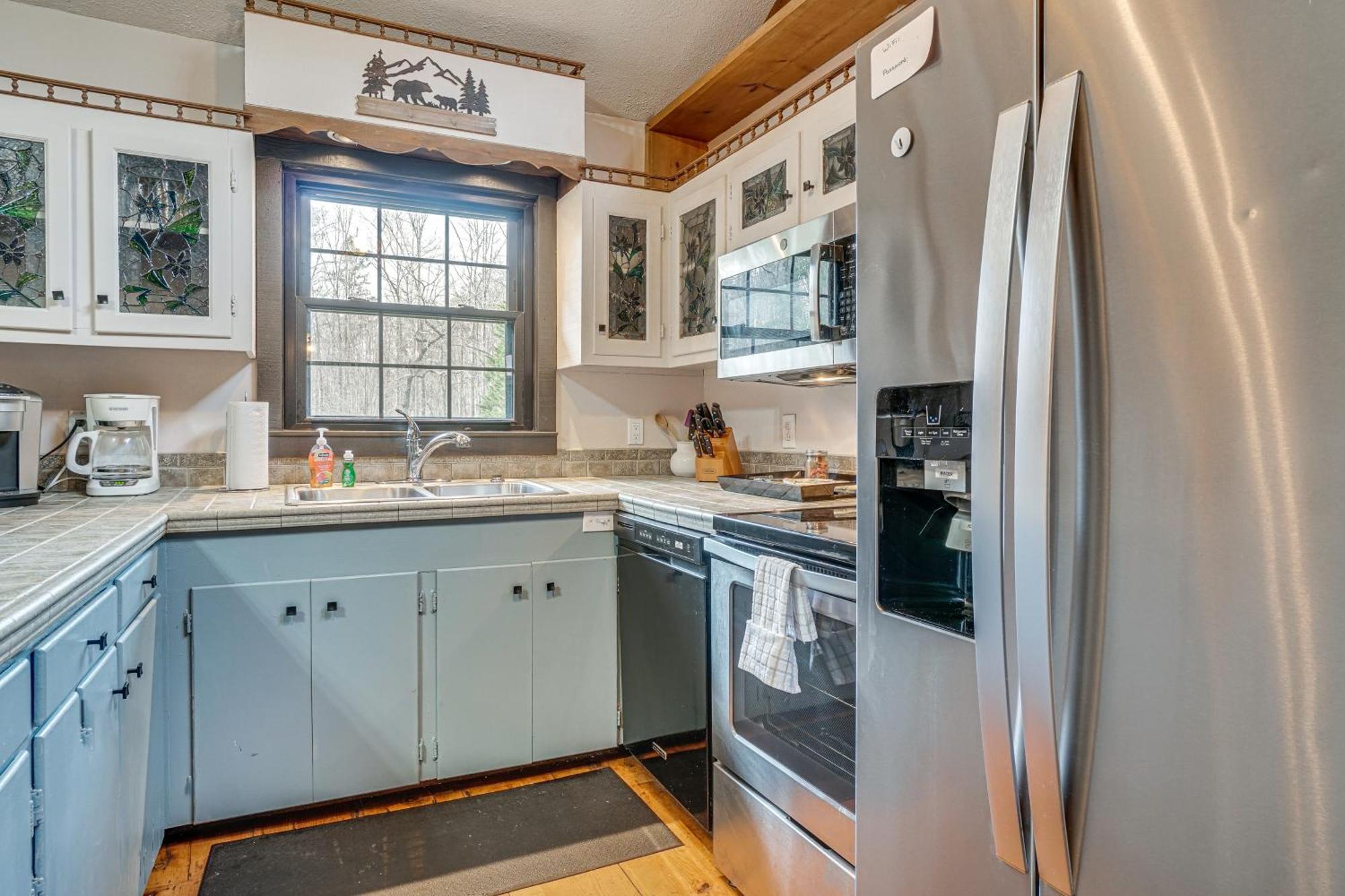 Charming Cabin With Fire Pit And Decks About 7 Mi To Helen Sautee Nacoochee Екстер'єр фото